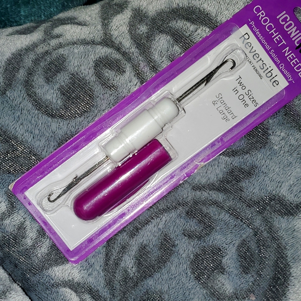 Crochet needle professional salon quality reversible to sign 2 sizes in one